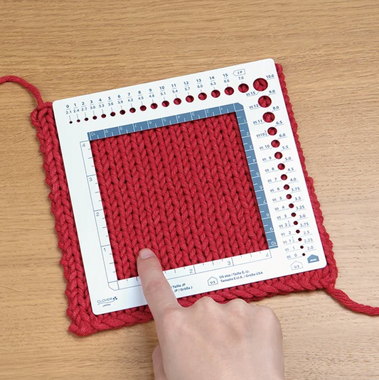 CLOVER SWATCH RULER AND NEEDLE GAUGE