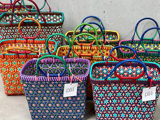 Pali Passionfruit & Market Baskets