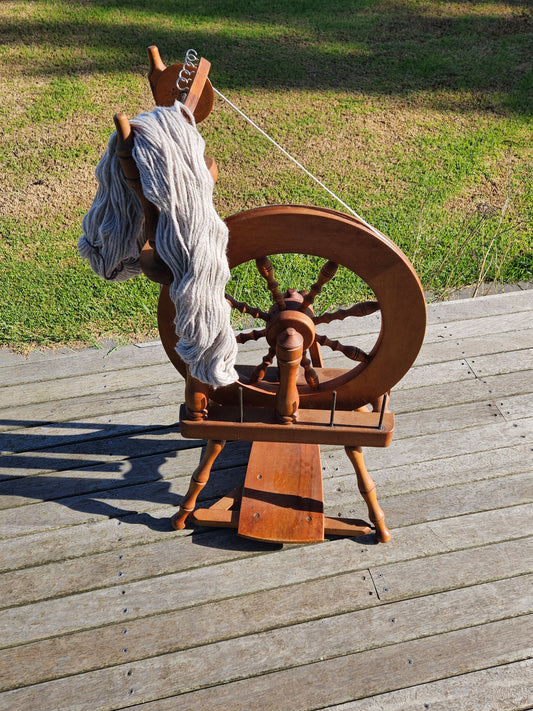 Introduction to Spinning Fibre Workshop (on a treadle spinning wheel)