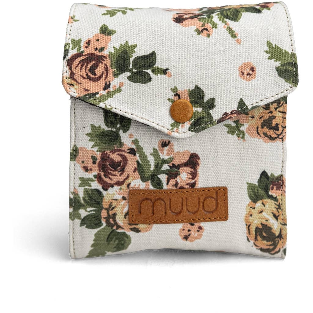 muud Betina Needle Case