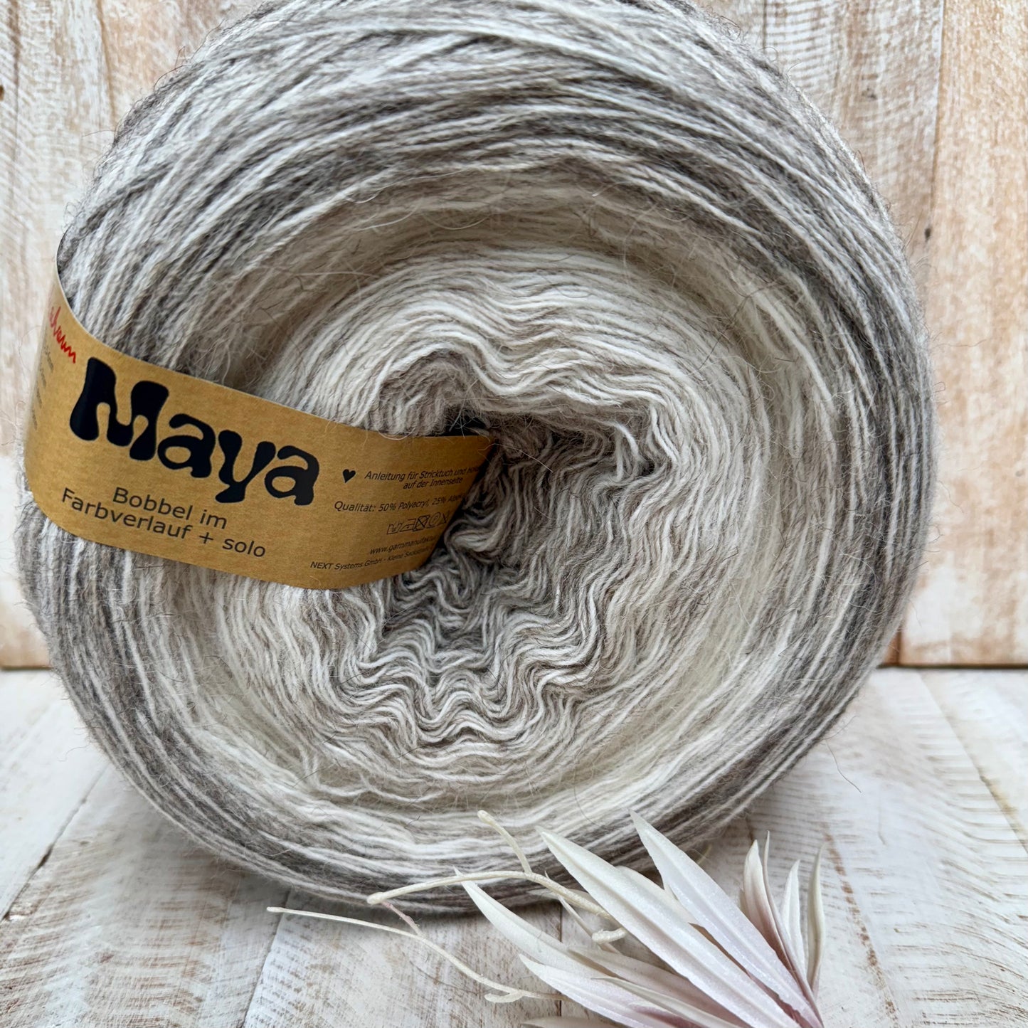 Maya Alpaca Gradient