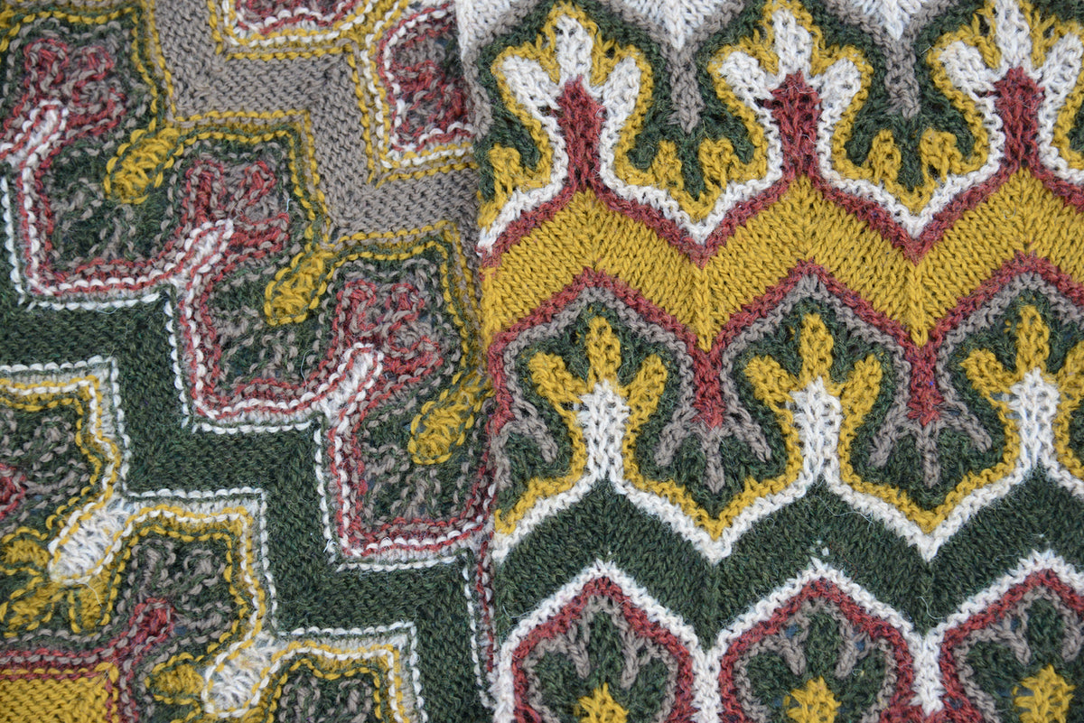 Learning Stacked Stitches with Fox paws with Xandy Peters