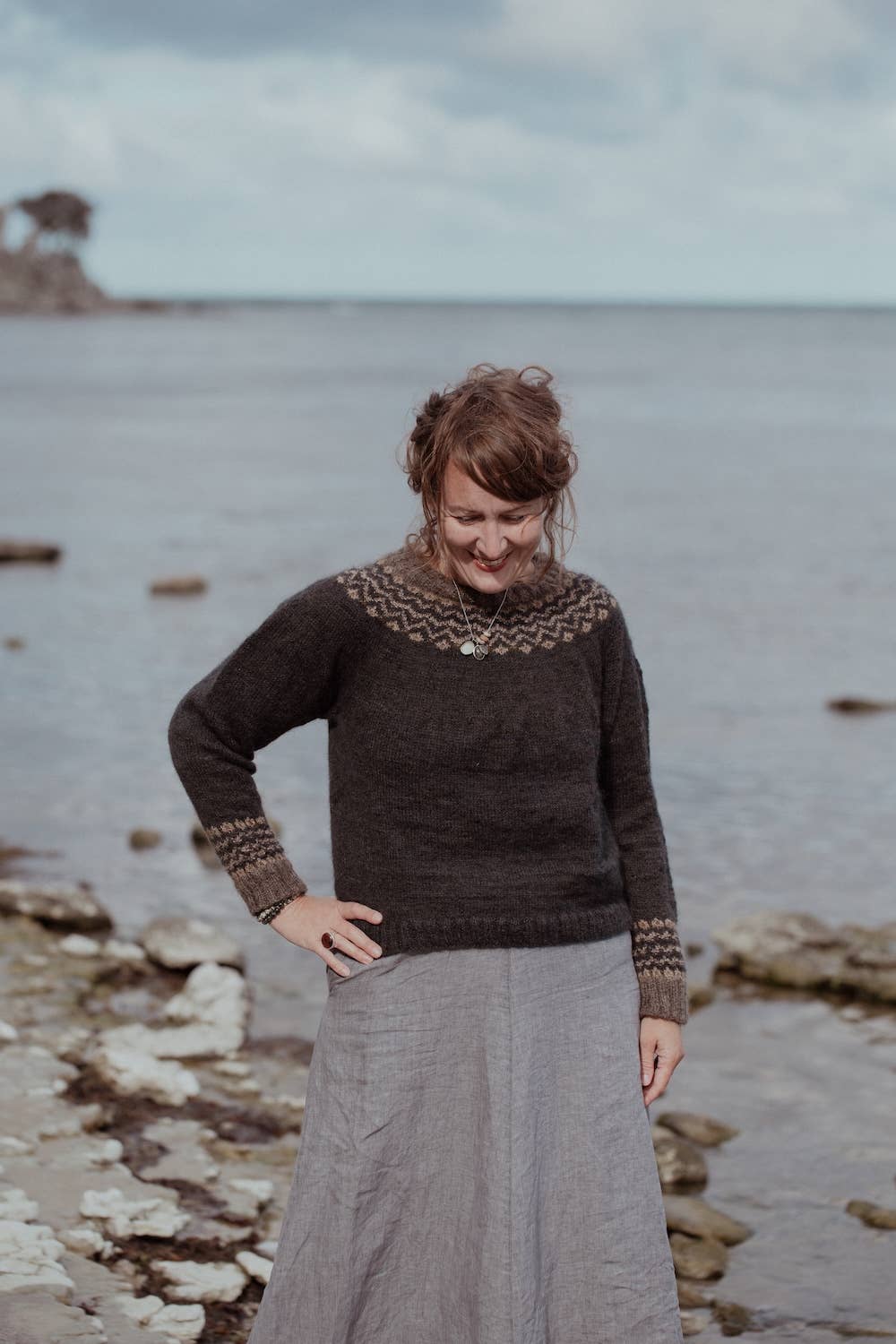 The Island and the Forest: A Knitted Correspondence